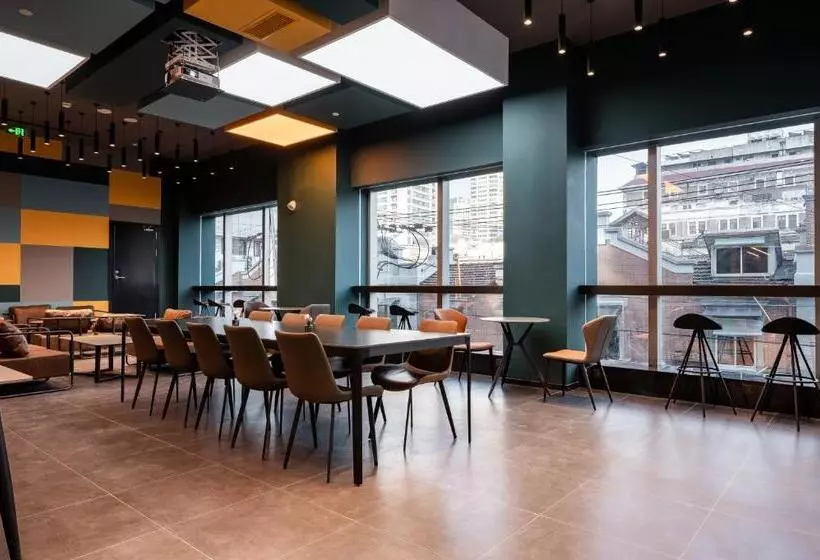 هتل Dayin International Youth Hostel   East Nanjing Road & People S Square & The Bund Branch