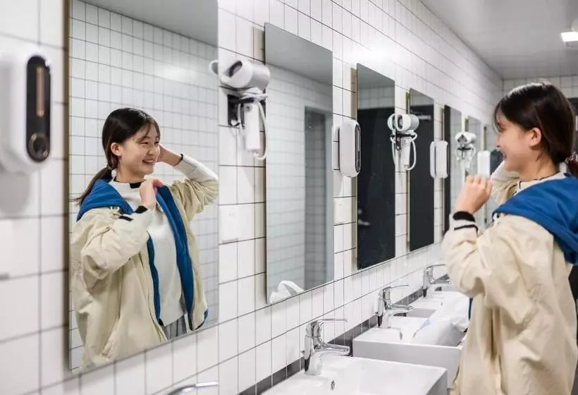 هتل Dayin International Youth Hostel   East Nanjing Road & People S Square & The Bund Branch