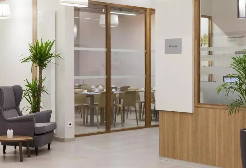 ホテル Nehô Suites Porte De Genève   Gare Annemasse