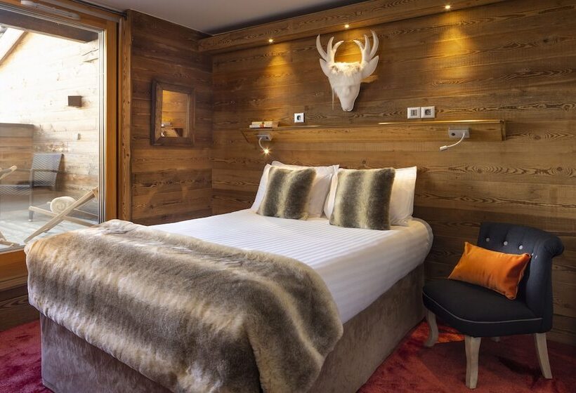 هتل Hôtel Ski Lodge Village Montana