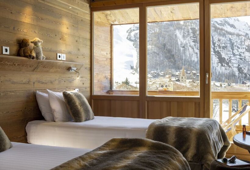 هتل Hôtel Ski Lodge Village Montana