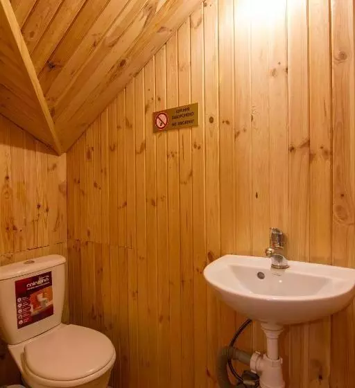 Majatalo дом с сауной и басейном на теремках