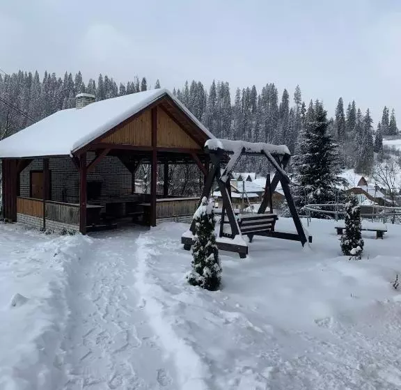 ペンション зоряні карпати