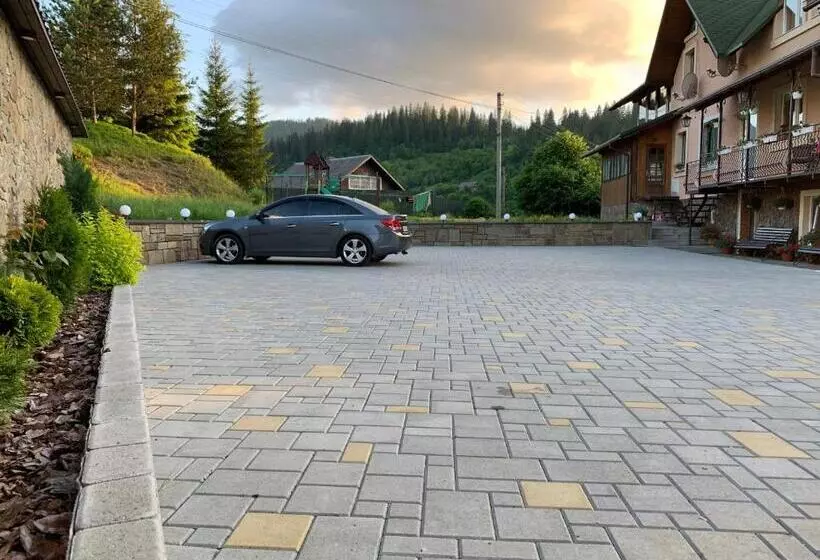 ペンション зоряні карпати