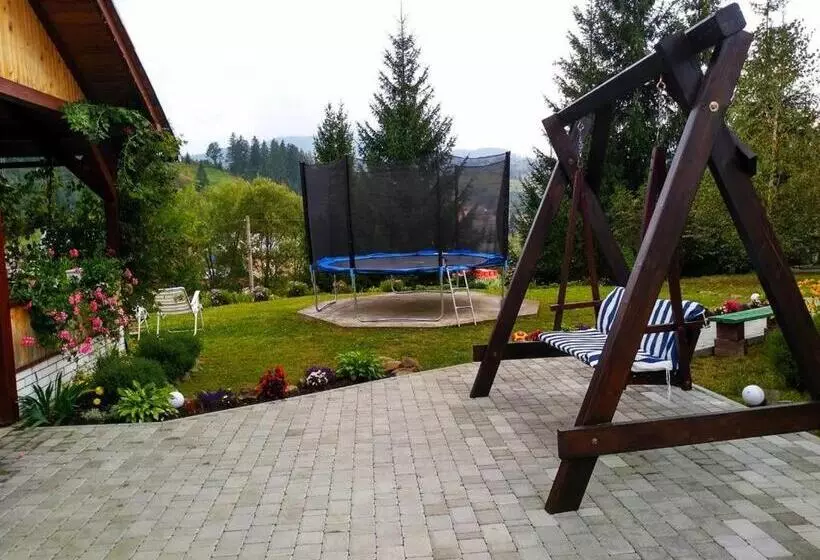 ペンション зоряні карпати