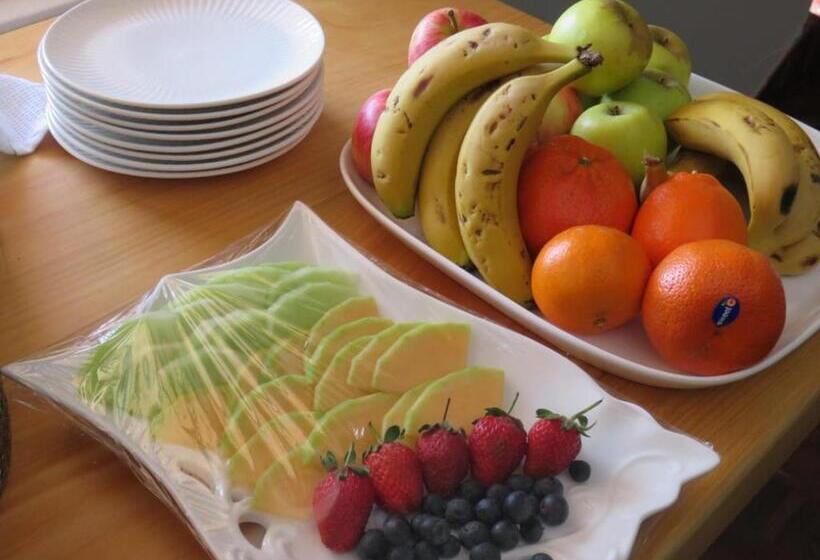 ペンション Sani Pass Manor Guest House