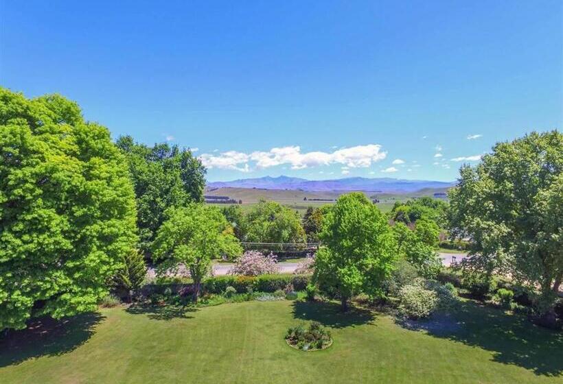 ペンション Sani Pass Manor Guest House