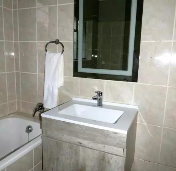 Majatalo Sani Pass Manor Guest House