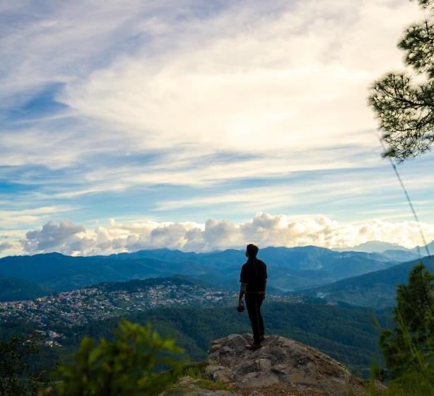 The Hosteller Kasar Devi