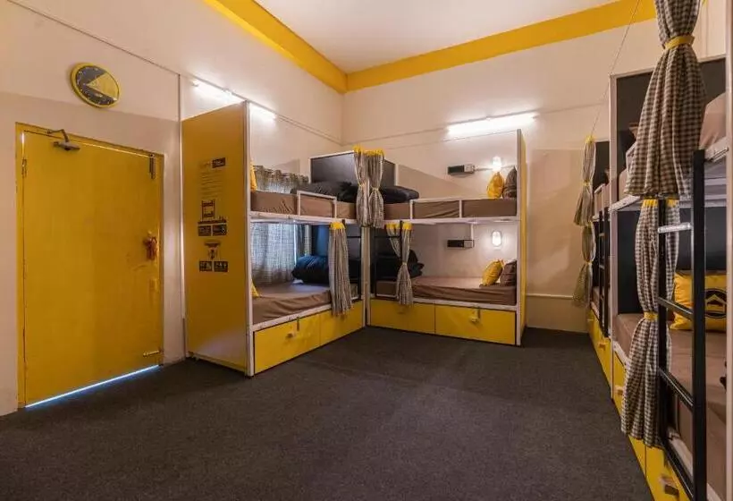 The Hosteller Kasar Devi