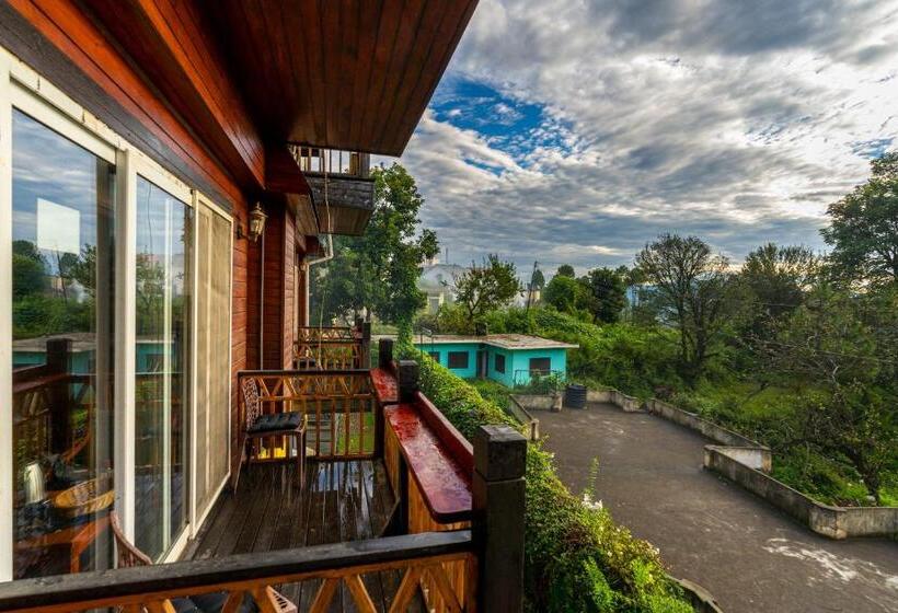 The Hosteller Kasar Devi