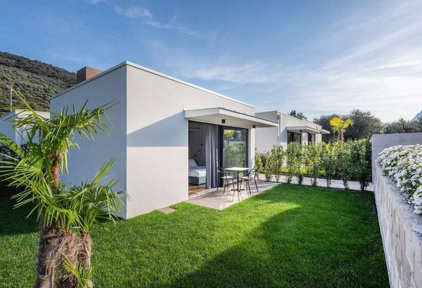 مبيت وإفطار Oleeva Garda Living Adults Only