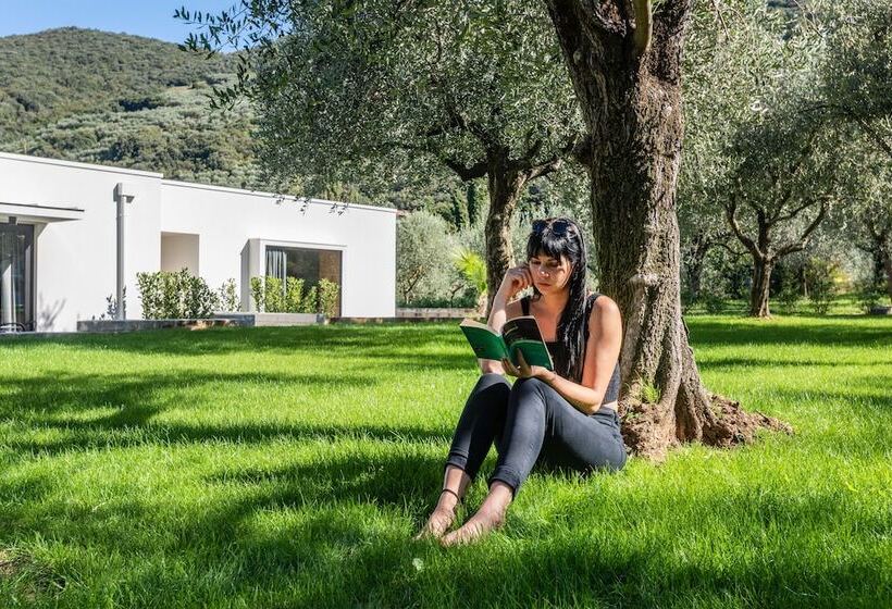 مبيت وإفطار Oleeva Garda Living Adults Only