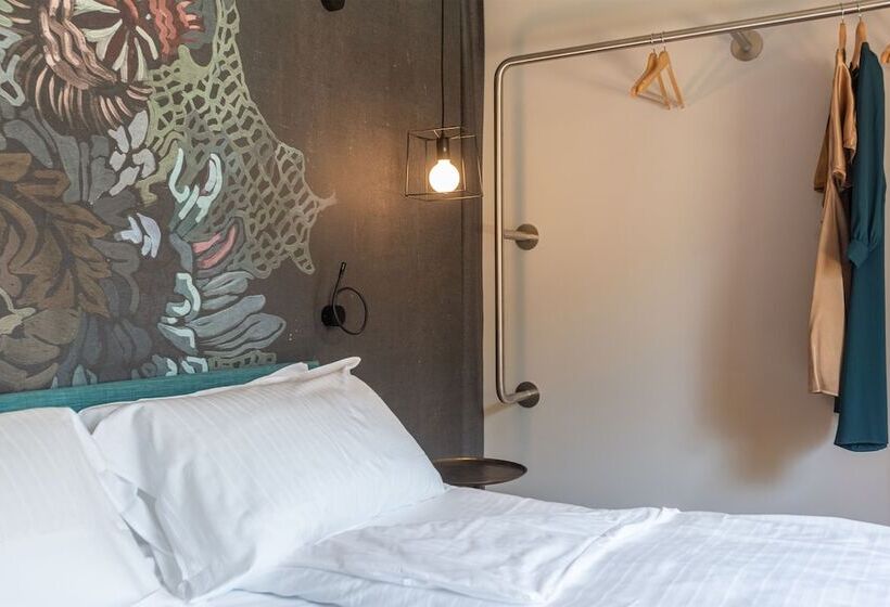 مبيت وإفطار Oleeva Garda Living Adults Only