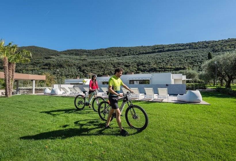 مبيت وإفطار Oleeva Garda Living Adults Only