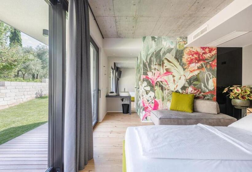 مبيت وإفطار Oleeva Garda Living Adults Only