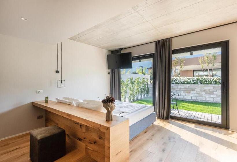 مبيت وإفطار Oleeva Garda Living Adults Only