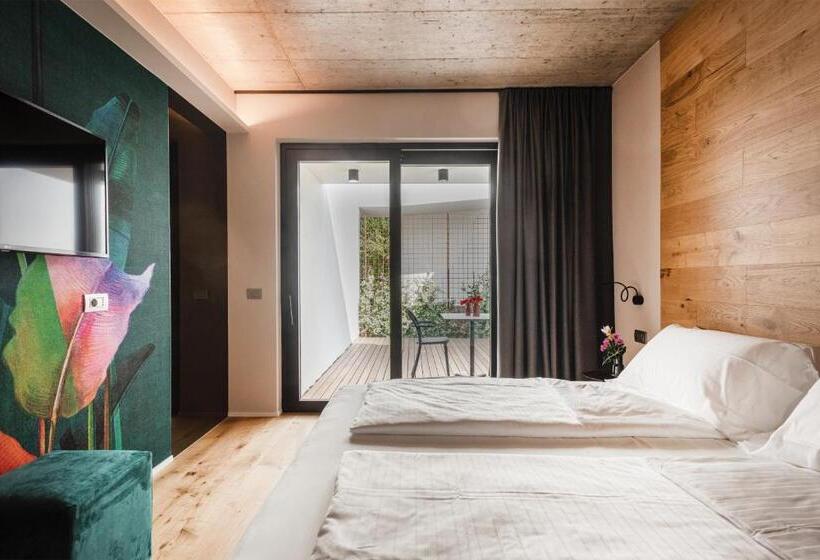 مبيت وإفطار Oleeva Garda Living Adults Only