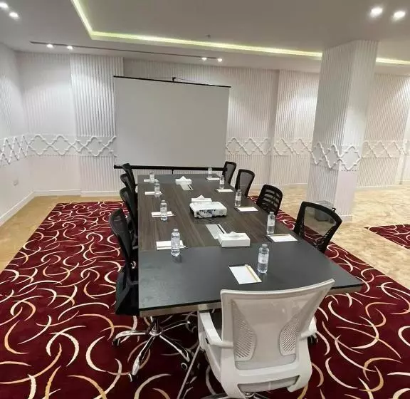 Biz Hotel Apartments