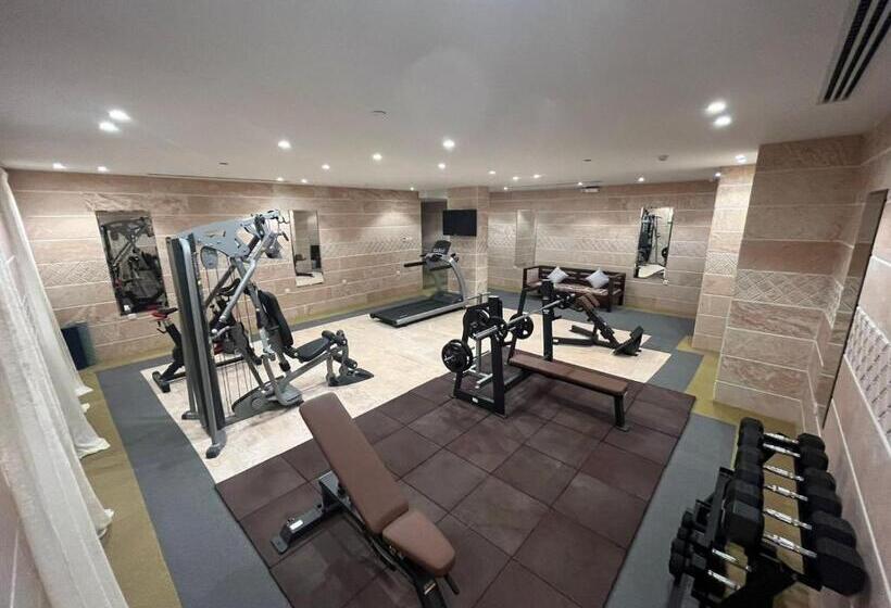 Biz Hotel Apartments