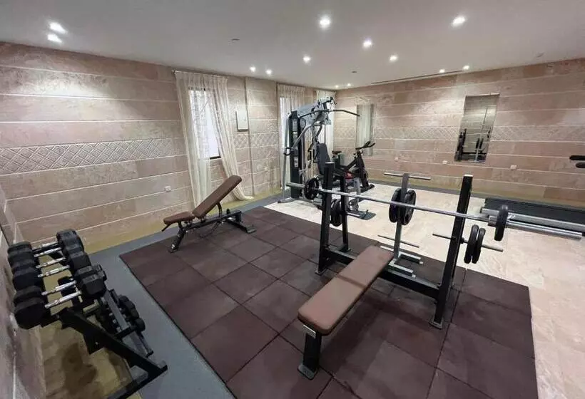 Biz Hotel Apartments