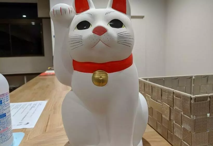 Retkeilymaja 街のホテル