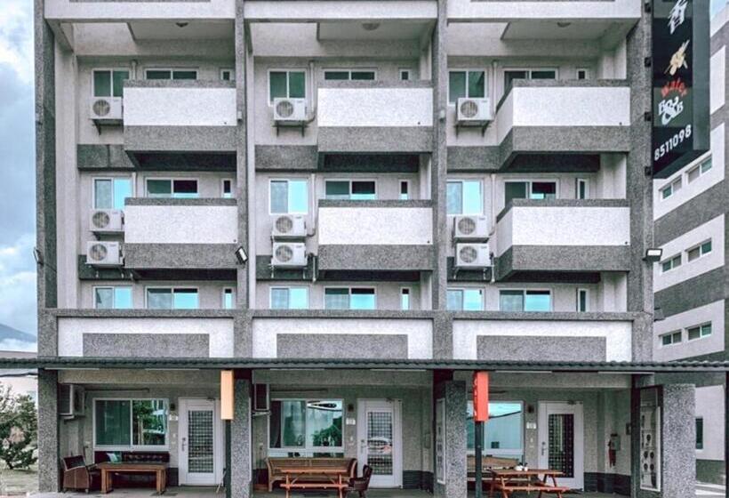 تختخواب و صبحانه 金銀花民宿