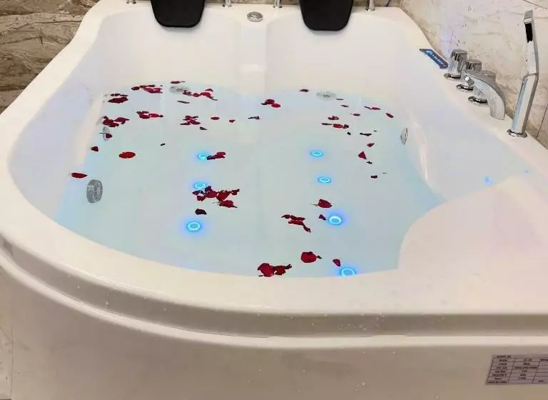فندق حديقة القصور