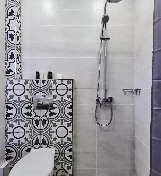 ホテル хотел паризи