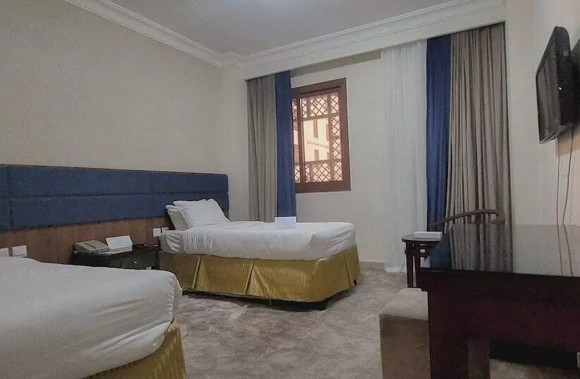 هتل Rabwat Al Safwah Golden