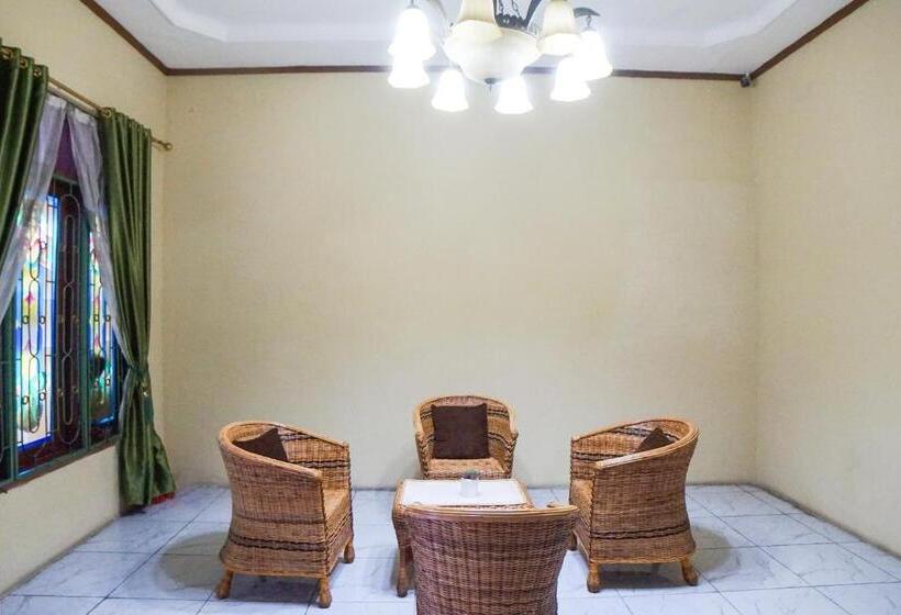 Otel Sky Residence Mawar Redpartner