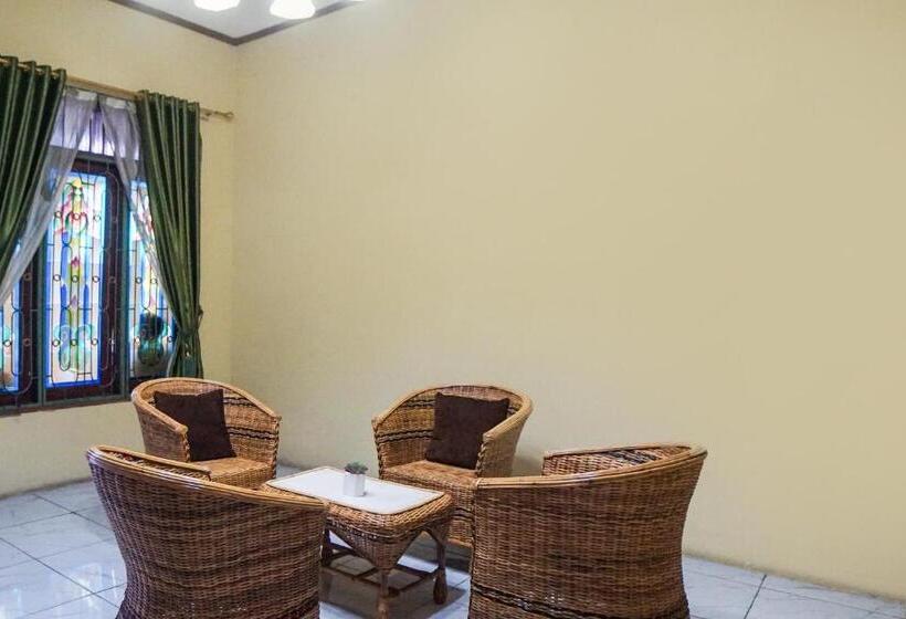 Otel Sky Residence Mawar Redpartner