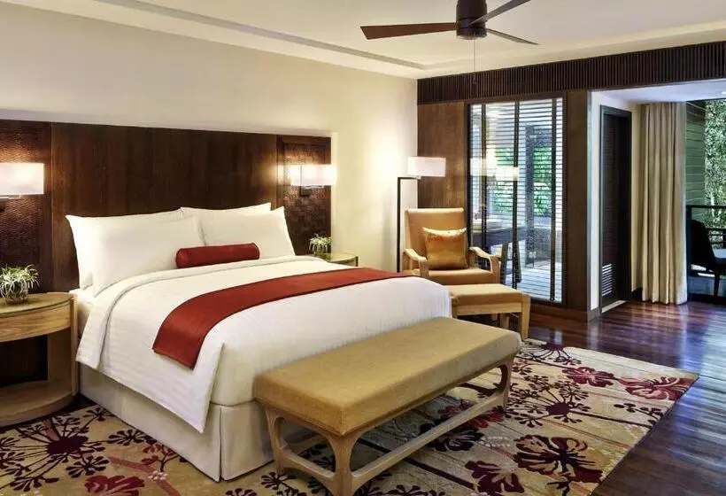 Mulu Marriott Resort