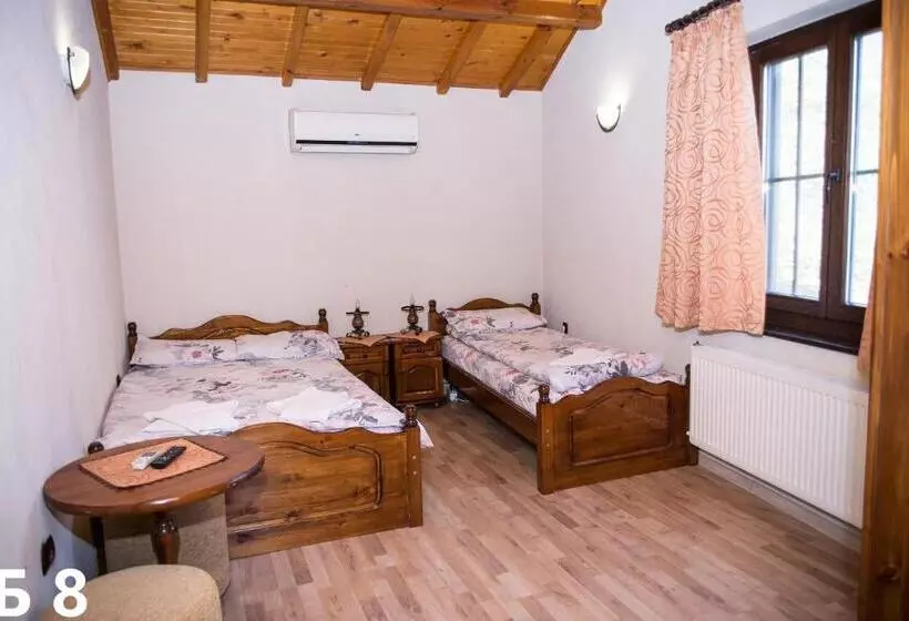 ペンション възрожденски комплекс чардакъ сопот