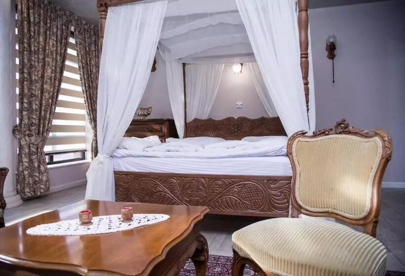 ペンション възрожденски комплекс чардакъ сопот