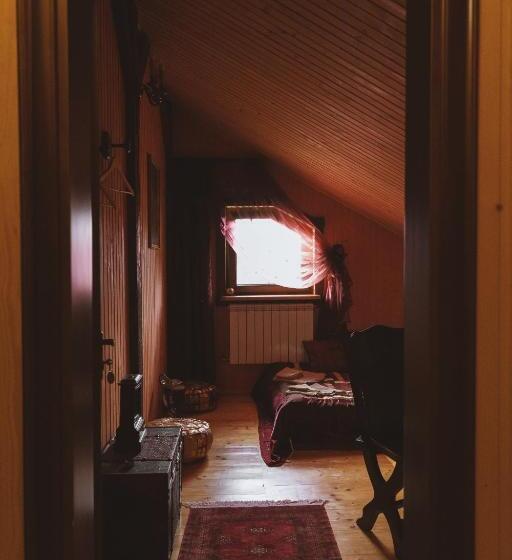 Pension (Hôtel basse catégorie) садиба маланка