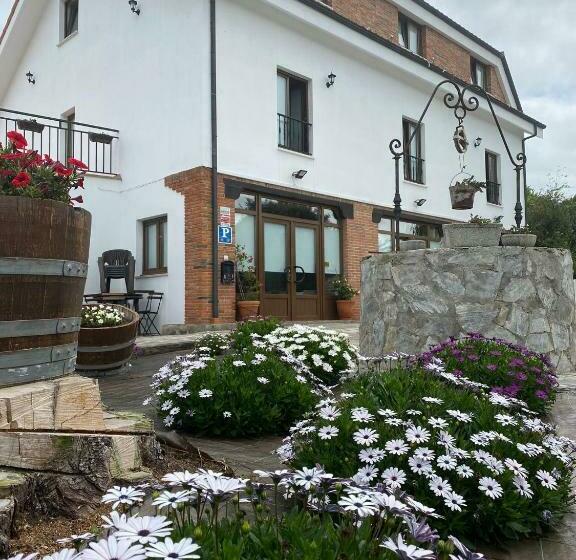 ユースホステル El Pradón