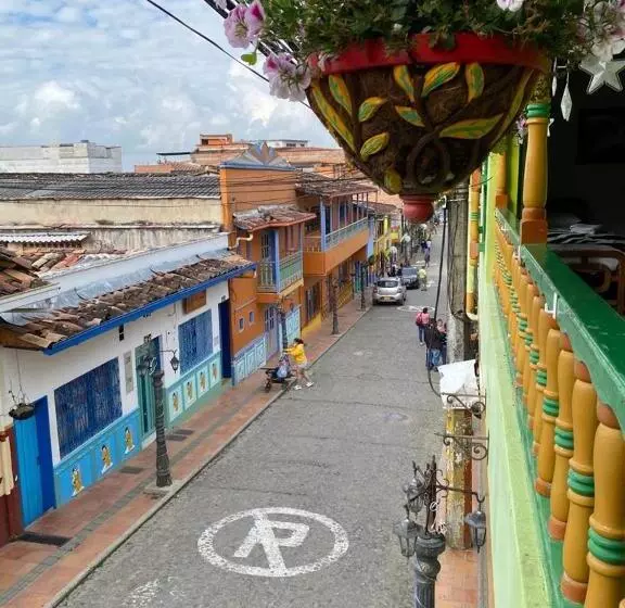 ユースホステル Casa Verde Guatapé