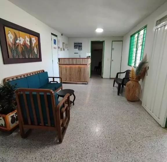 ユースホステル Casa Verde Guatapé