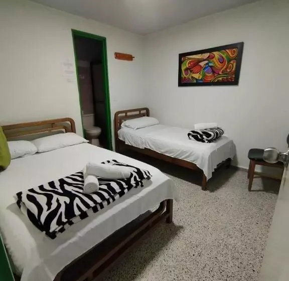 ユースホステル Casa Verde Guatapé