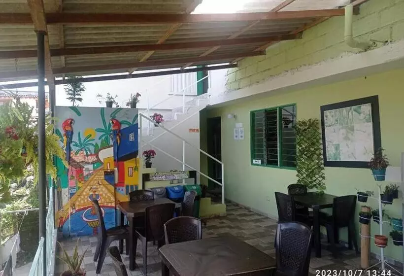 ユースホステル Casa Verde Guatapé