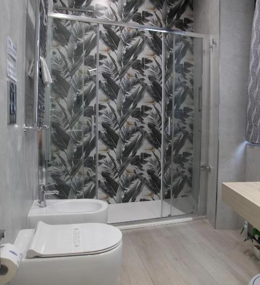 تختخواب و صبحانه Royal Dreams