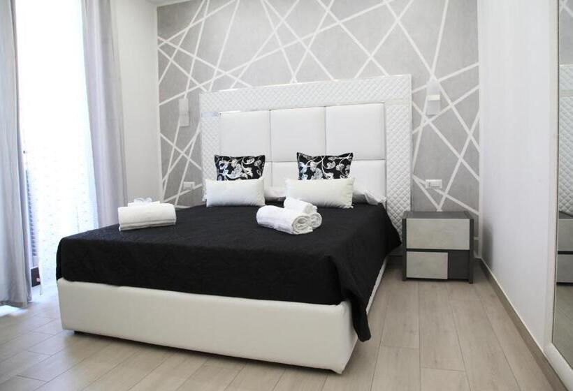 تختخواب و صبحانه Royal Dreams