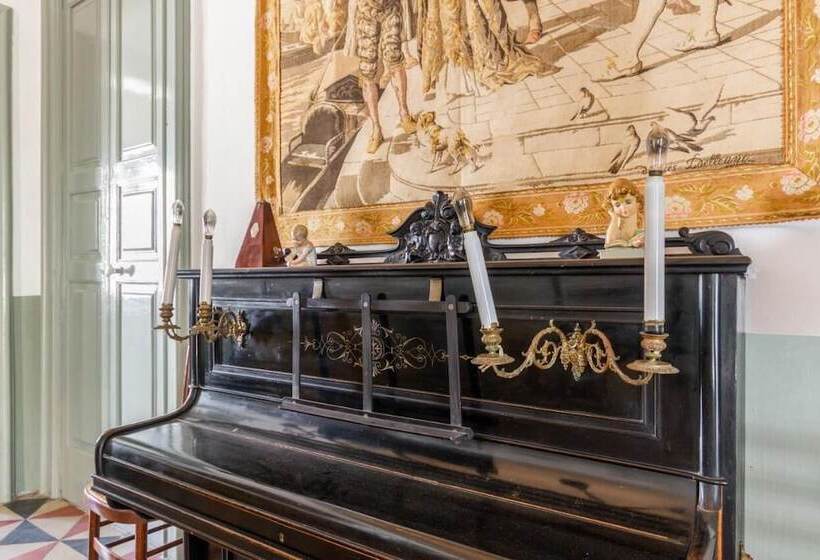 Domus Perrone Liberty Flat