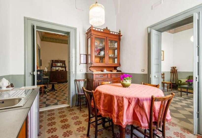 Domus Perrone Liberty Flat