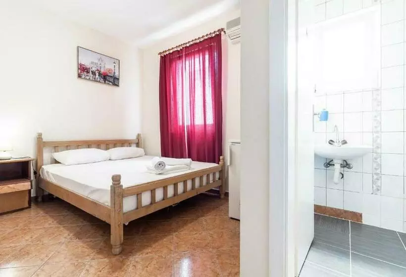 Hostel Budva