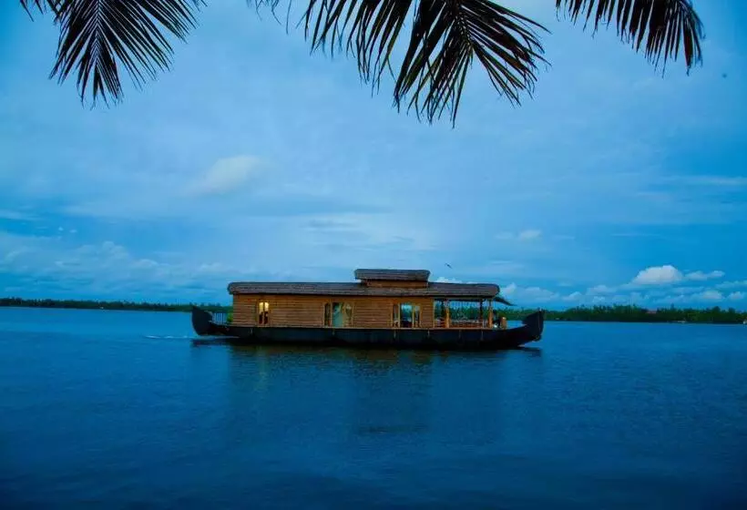 Hotelli Abad Premium House Boat