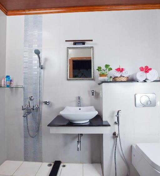 בית מלון כפרי Abad Premium House Boat