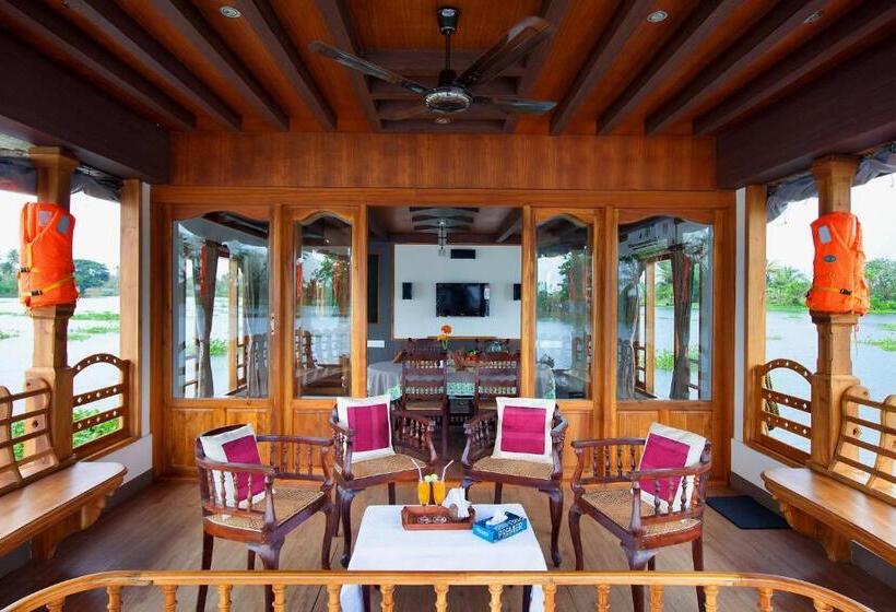 בית מלון כפרי Abad Premium House Boat