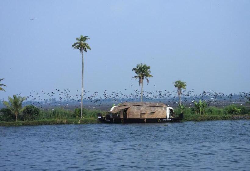 בית מלון כפרי Abad Premium House Boat